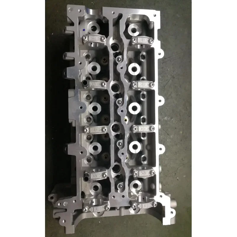 Factory OM651 Engine Cylinder Head for A6510101120 A6510102720 A6510108418 for C-Class E-Class CLA CLS GLK SLK