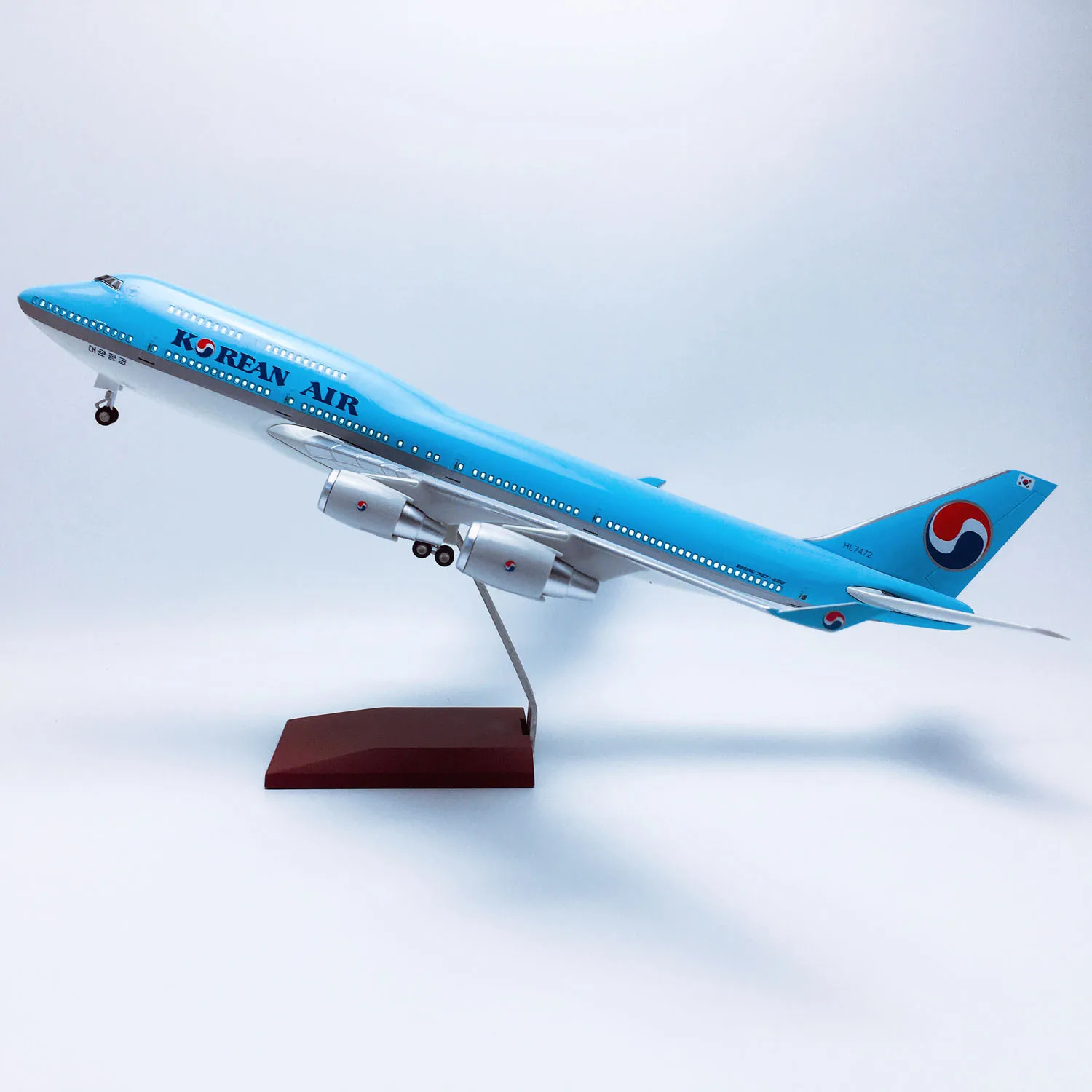 

1:150 Scale 47cm Korean Airline B747 Diecast Resin Aircraft Model With Led Light Landing Gear Toy Airplane Home Decor Or Gift