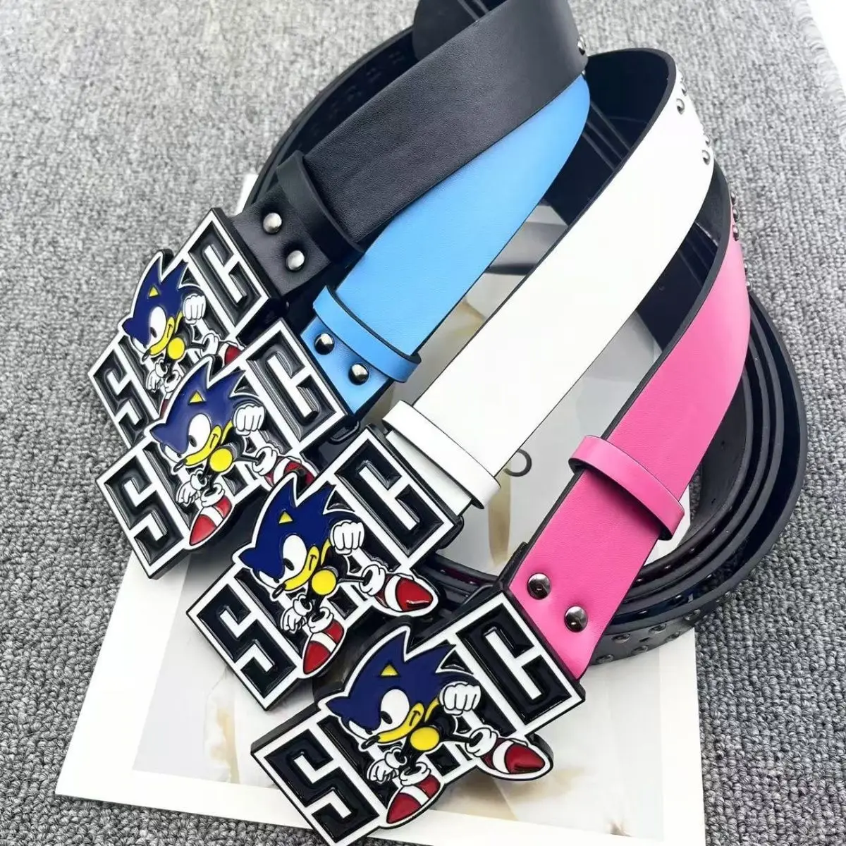 

2026 New Style Premium Punkette Lady Classic Fashion Retro Leather Belt Exquisite Versatile Luxurious - Stud Design Belt