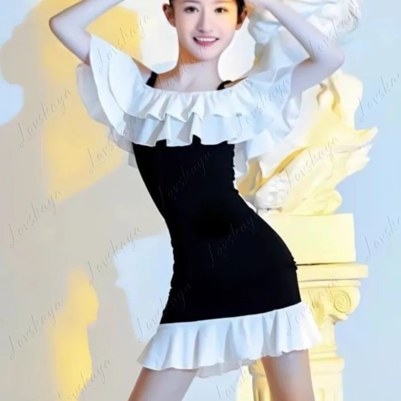 Vêtements d'été pour enfants, vêtements d'entraînement de danse latine pour filles professionnelles, épissage noir et blanc, bretelles de célébrité d'internet, nouvelle collection