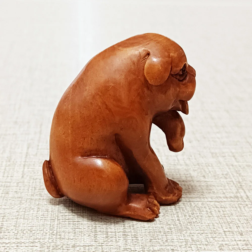 Y145, 20 Years Old 2 INCH Japanese Boxwood Hand Carved Netsuke Sculpture Miniature : Dog Rest