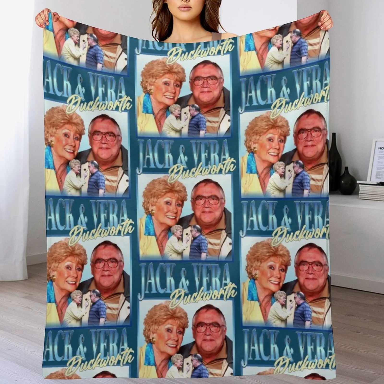 

Coronation Street Essential Throw Blanket Sofa Quilt Luxury Designer sofa bed bed plaid Blankets