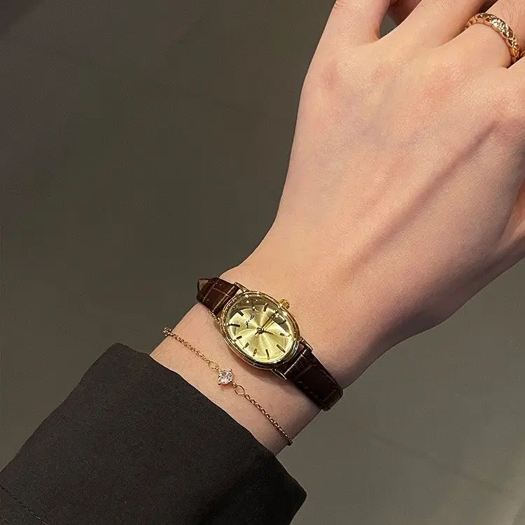 New Women'S Luxury Watch, 2026 Model, High-End And Elegant, Vintage Brown Watch For Women, Fashionable Quartz Wristwatch.