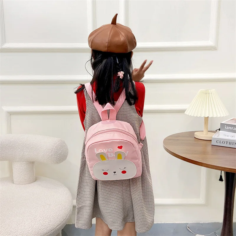 Neue Cartoon Hase Schult asche niedlichen Tier Kinder Rucksack wasserdicht Nylon Material Rucksack lässig leichte Baby tasche