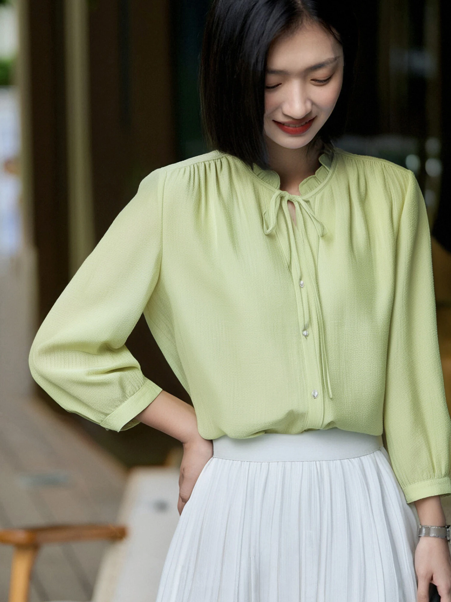 

Женская рубашка из ацетатной ткани с воротником-стойкой, на пуговицах, с длинным рукавом, дышащая, модная, с деревянной отделкой