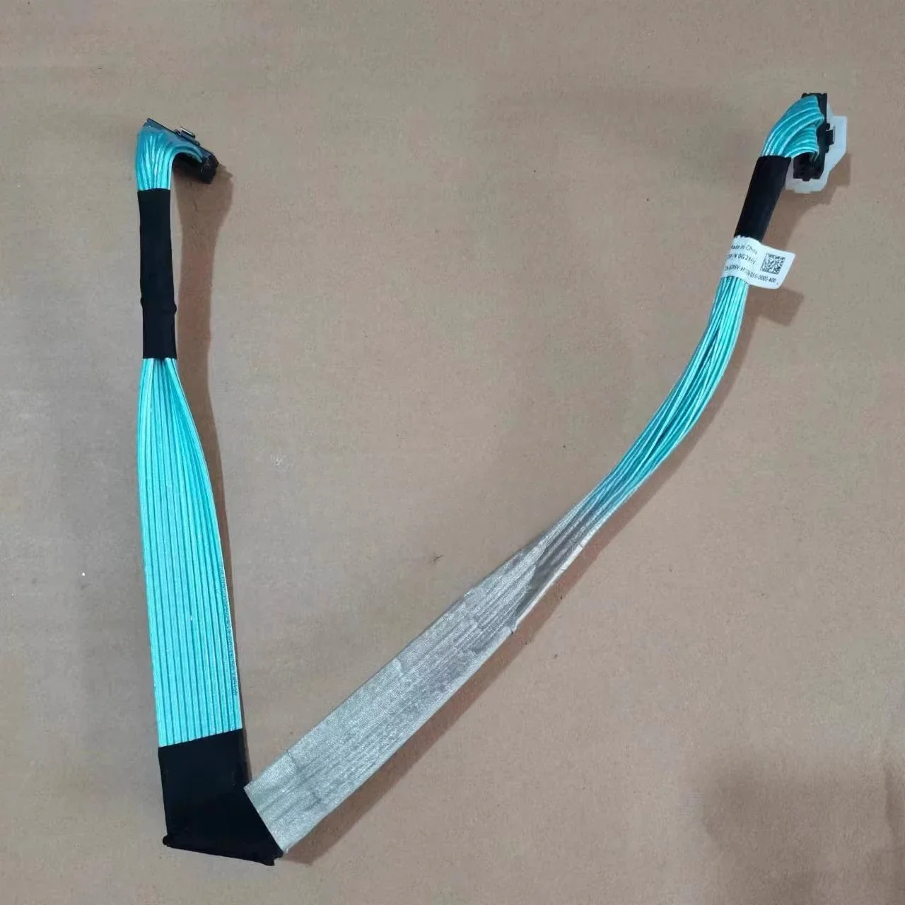 

New For Dell R6525 10 Disc NVME Line G286V YKD45 X1JH5 YW2N4 8K96N GC49J