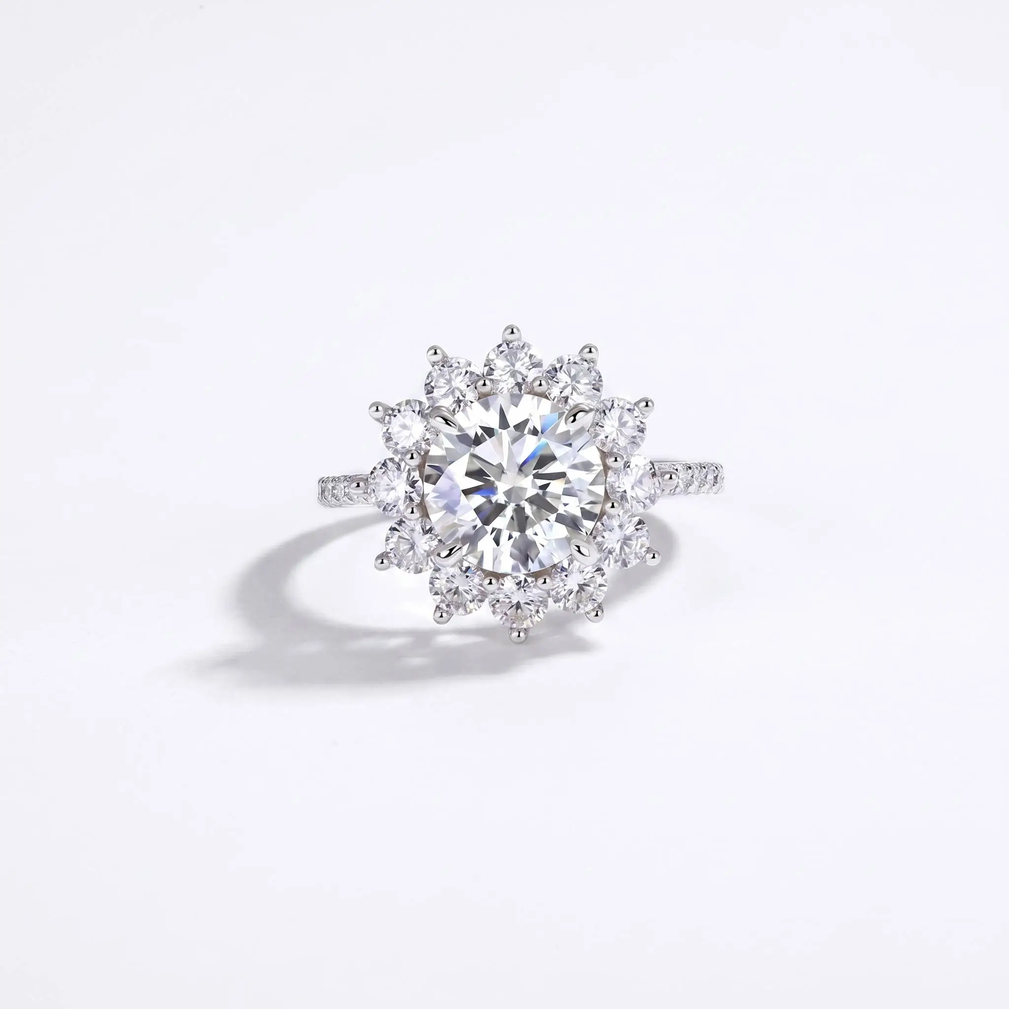 

LYEE CYEE 3CT Sunflower Halo Ring 925 Sterling Silver Round Cut Engagement Wedding Band Luxury Jewelry for Women Gift