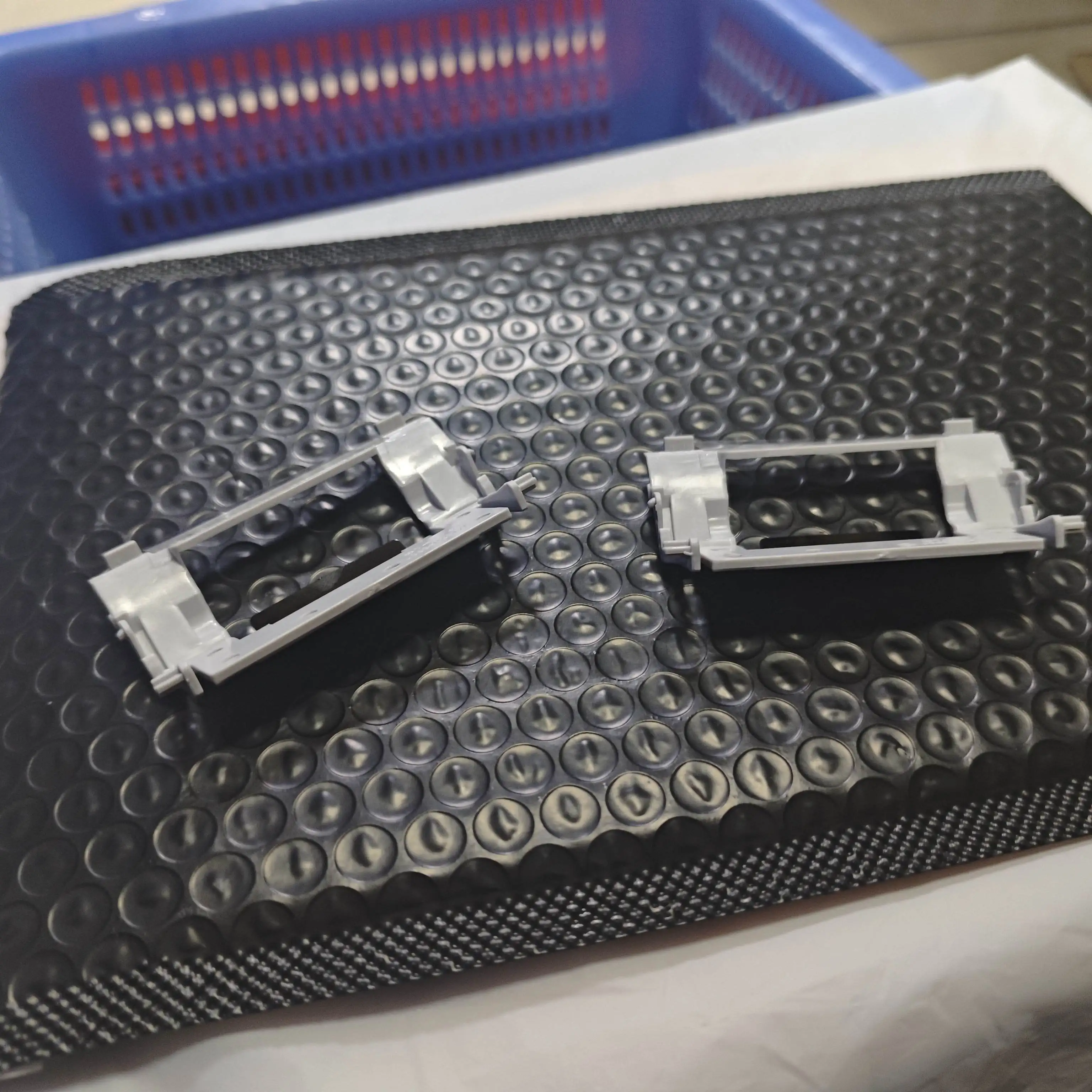 

30PCS JC63-02917A Cassette Cover Separation Pad for Samsung ML 3310 3312 3712 5637 5639 4833 4075 3710 3750 4833 4835 Printer