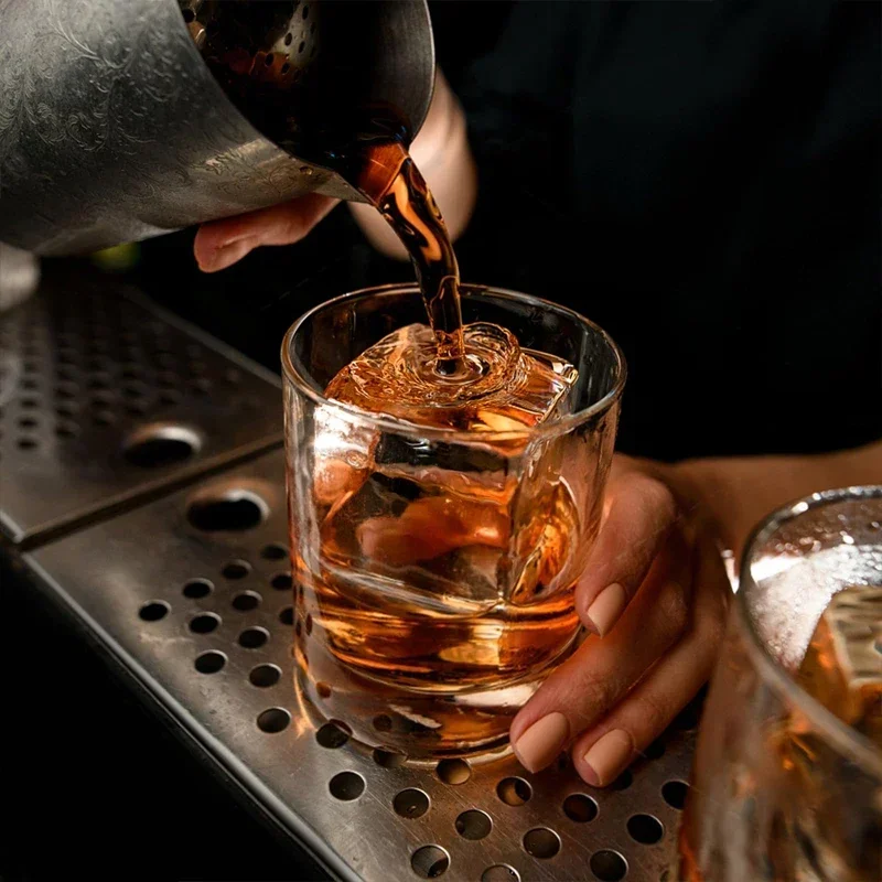 New 15 Grid Silicone Ice Cube Molds Big Tray Mold Ice Cube Maker Reusable Durable Bar Pub Whiskey Cocktail Ice Block Maker Model