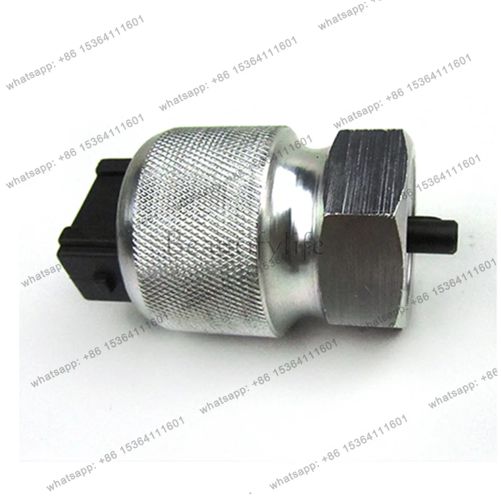 MR122305 spot applicable auto parts L200 4D56 4M40 speedometer sensor