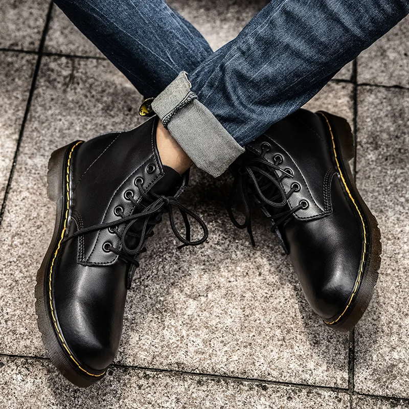 Stivali da lavoro doppi foderati in stile britannico autunno-inverno, stivali in pelle confezionati con calore invernale alla moda ed eleganti con imbottitura