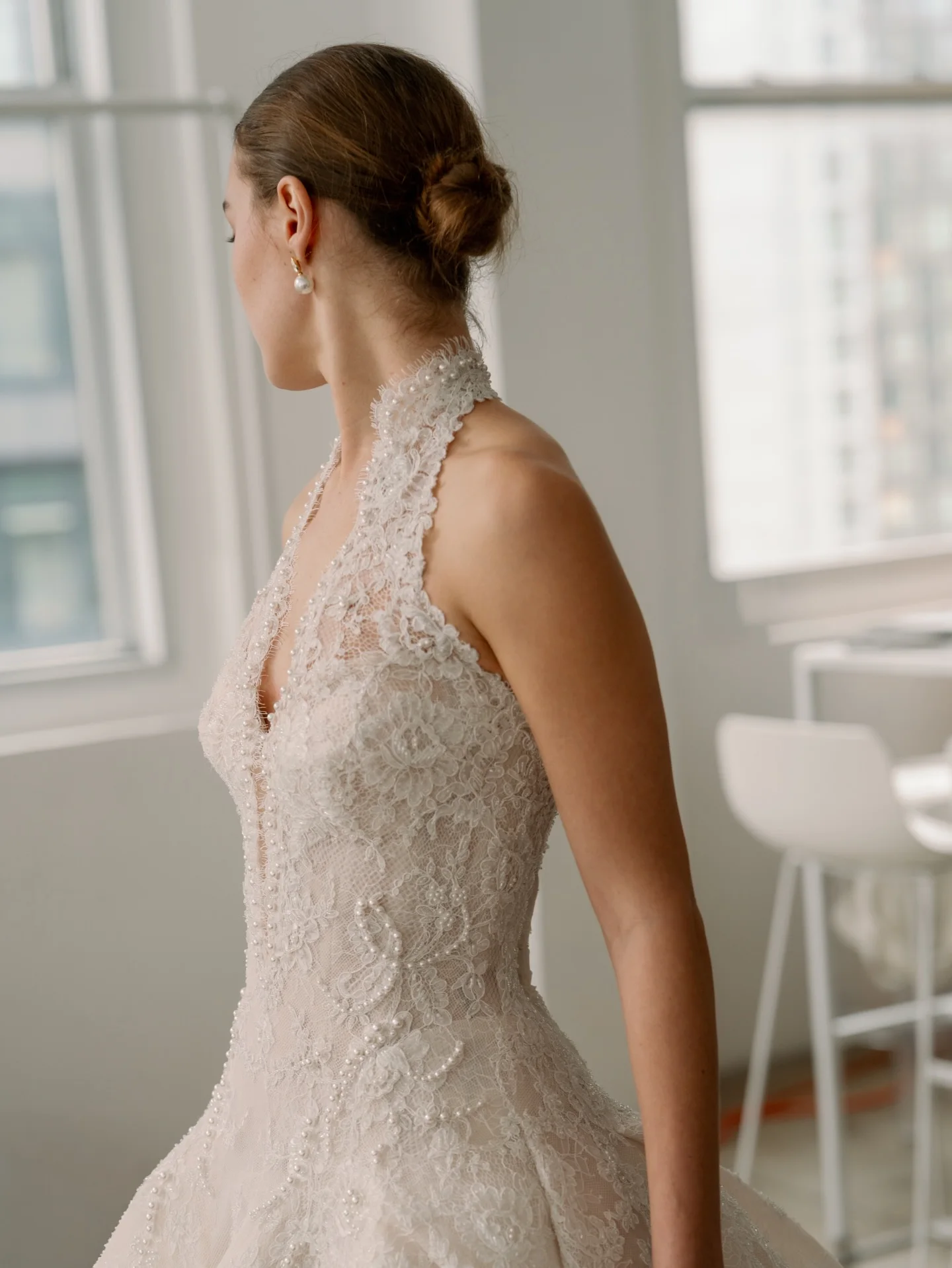 Sheer Fairy Wedding Dress Luxury A-Line Halter Floral Lace for Women Pearls Boned Corset Bridal Gown with Train SW596 Customized