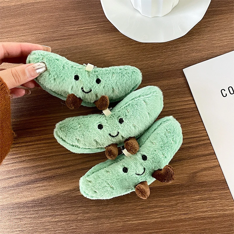 Fun Cucumber Plush Keychain Creative Stuffed Vegetable Keyring Lovely Bag Pendant Hanging Decoration Friend Gifts