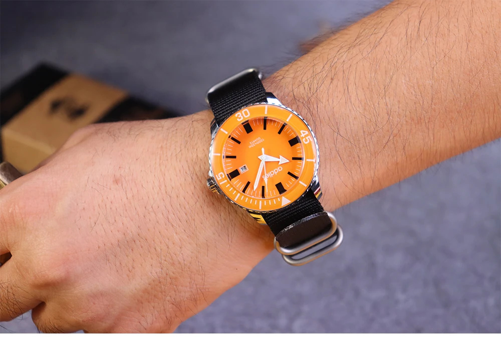 ADDIES 44mm Herren-Quarzuhr BGW9 Super Leuchtend 50m Wasserdicht Datumsfunktion Nylonarmband Casual Outdoor Herrenuhr – Detail 19