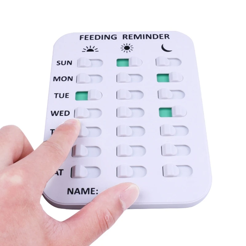 Dispositivo rastreador montable con recordatorio alimentación para perros, imanes en parte posterior, deslizan hacia