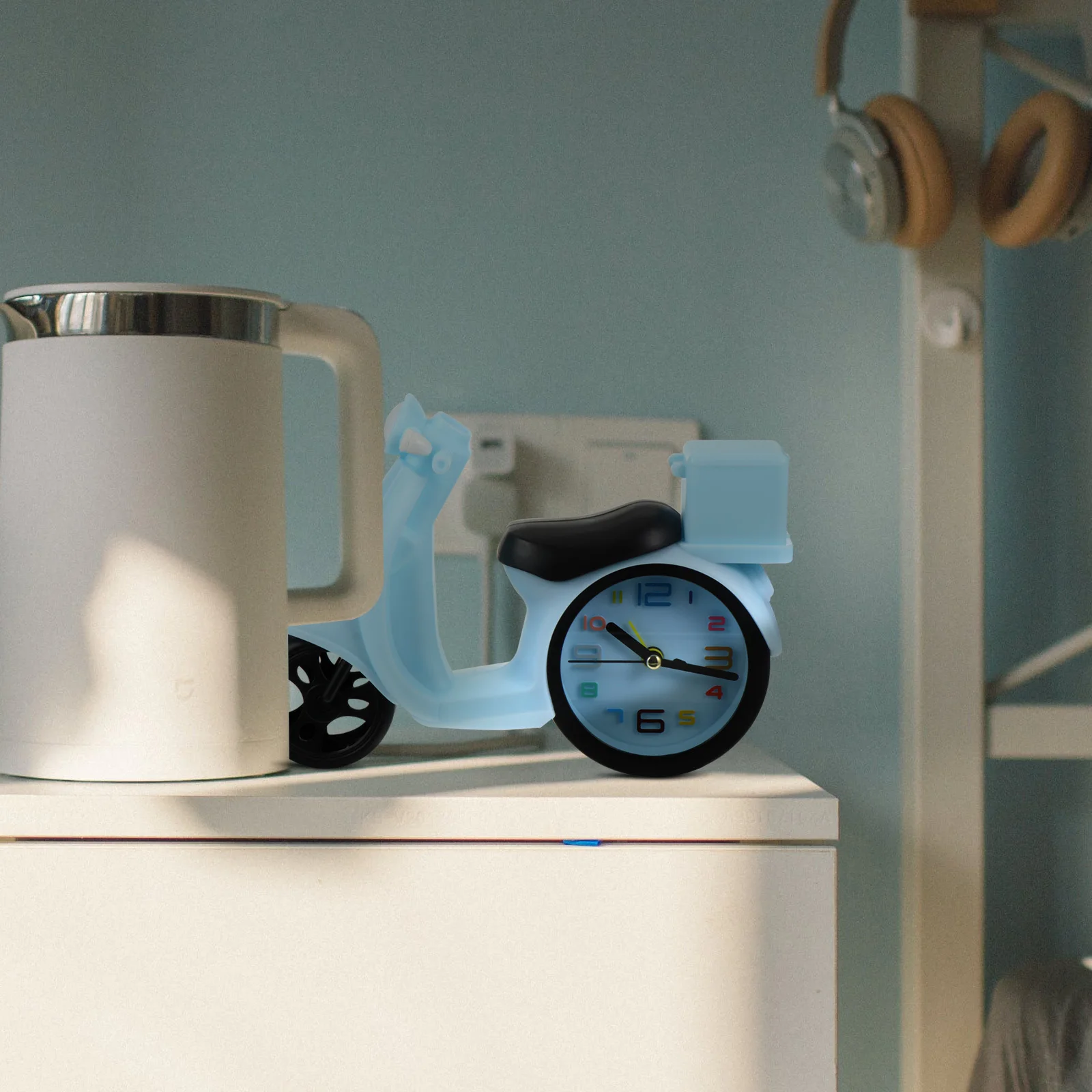 

Motorbike Alarm Clock Children's Birthday Gift Retro Desktop Table Clock Office Decor Resistant Ornament