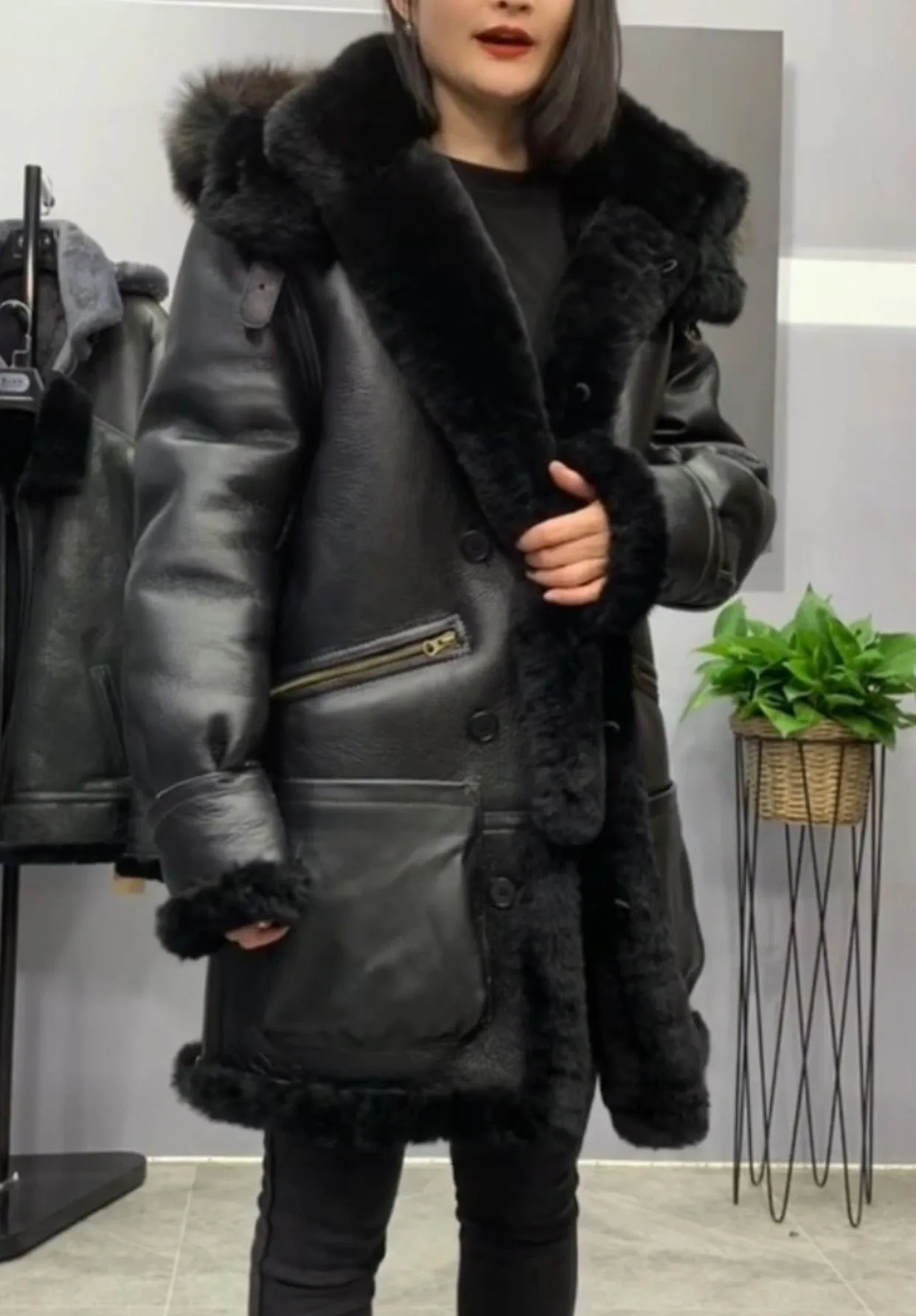 2024 Winter Warm Coat Men and Women Long Jacket Male Female Genuine Sheepskin Shearling 100% Real Thick Wool with a Hood Black