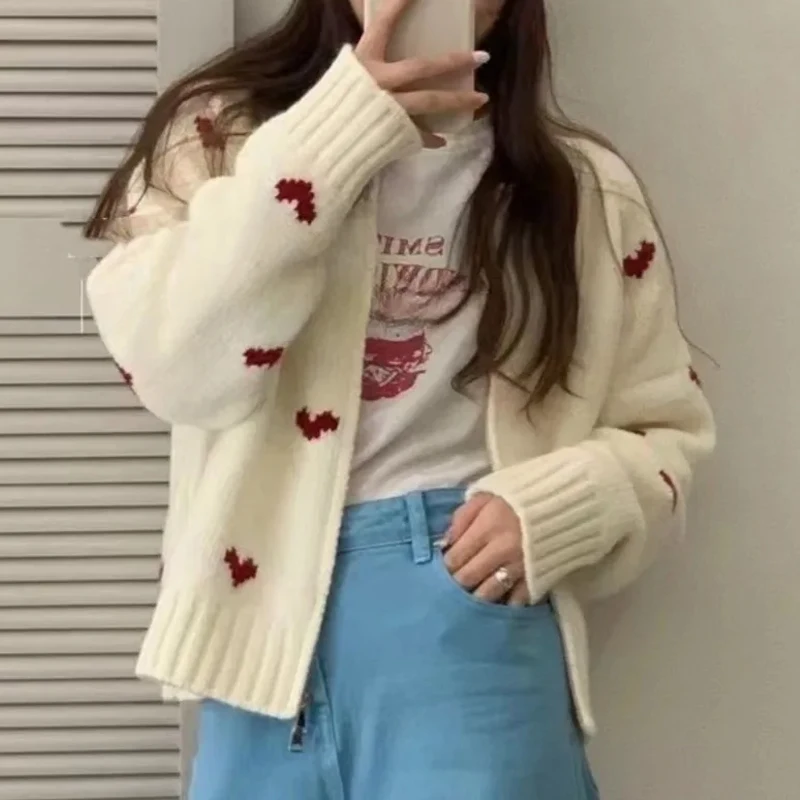 

Кардиган на молнии с круглым вырезом, милый свитер с сердечным узором, вязаная женская куртка с длинными рукавами, элегантный повседневный осенне-зимний свободный топ