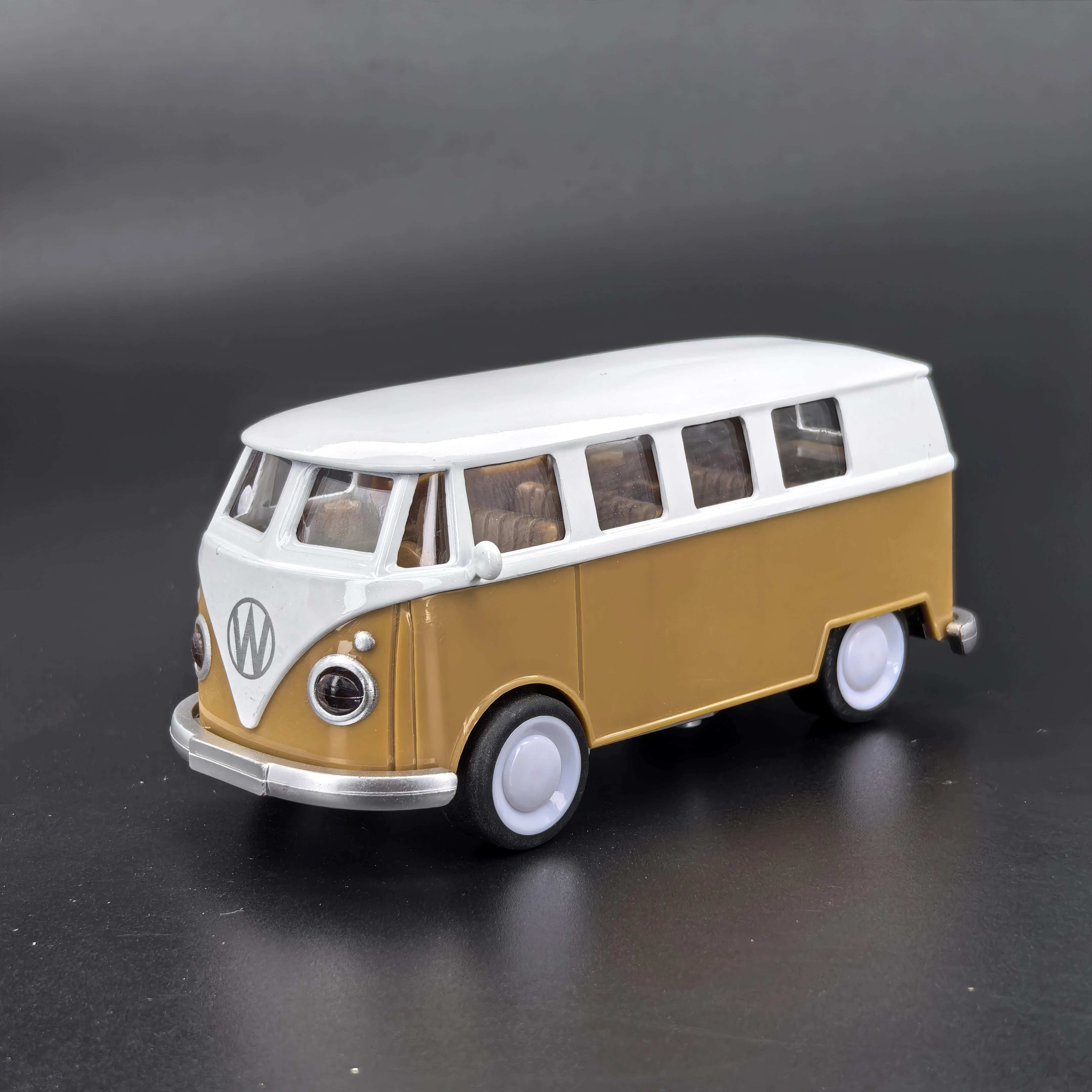 Giocattolo per auto in lega per ragazzi Modello di auto sportiva da corsa realistico Veicolo da gioco per bambini Modello di veicolo da collezione