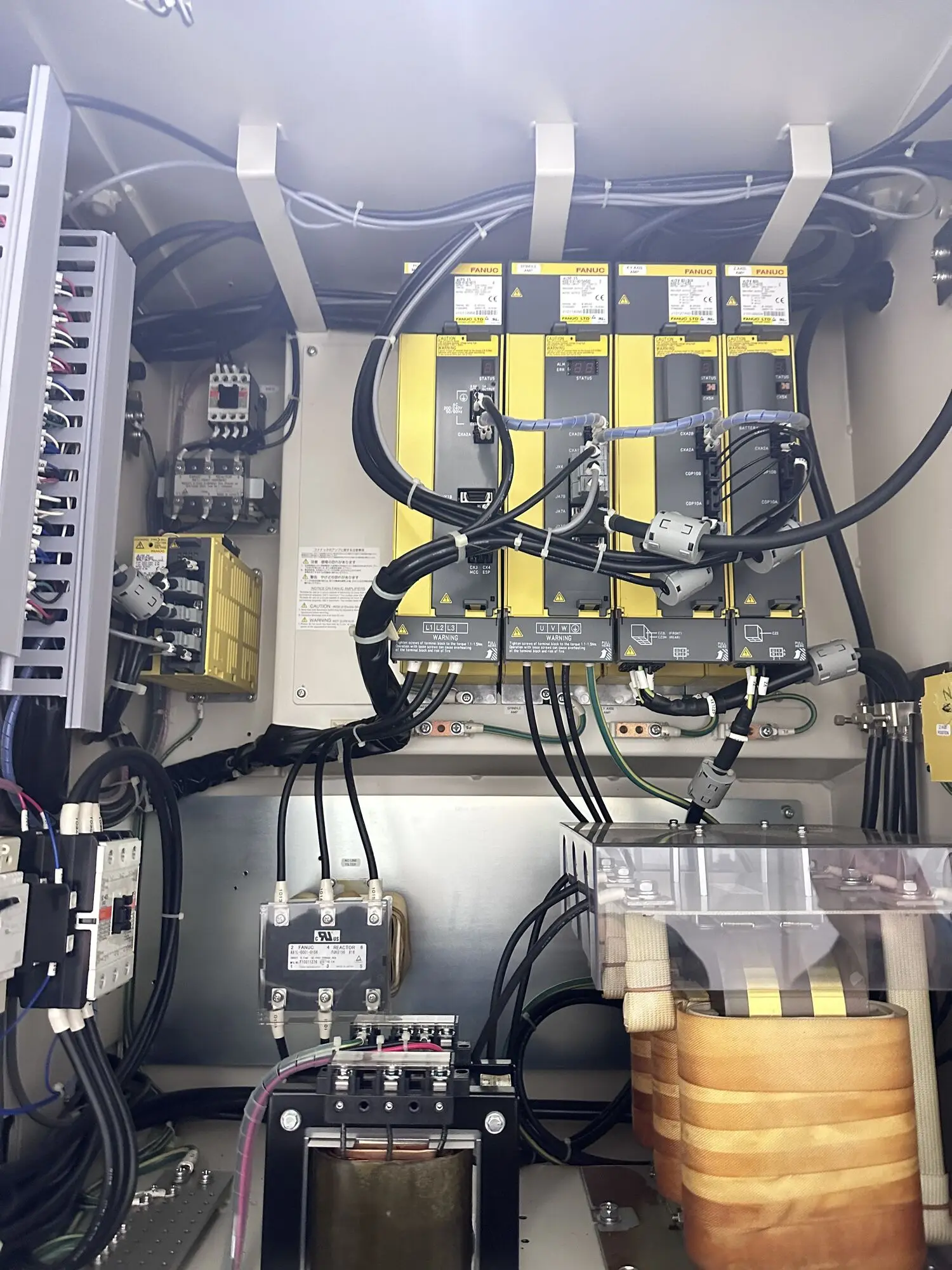 Yasda-Capaz Alta Velocidade Vertical Hining Center, Micro Sub Micron, YMC 430