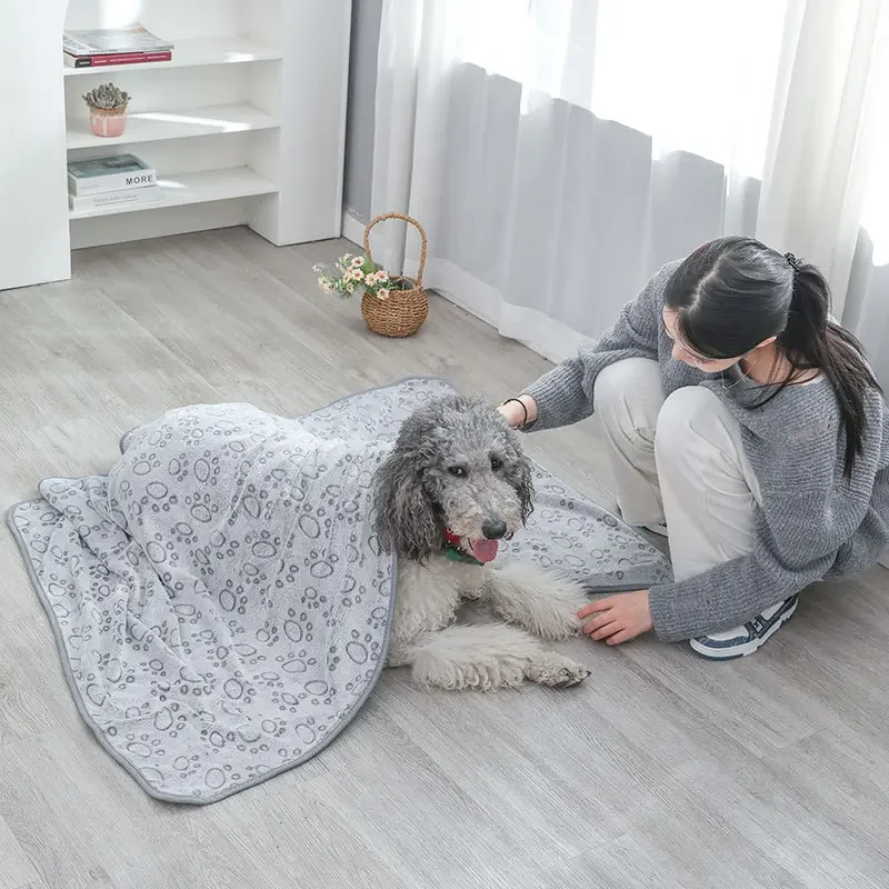 Winter plush mat footprints gray dog sleeping cover blanket comfortable large and small multi-scene use cover blanket towel