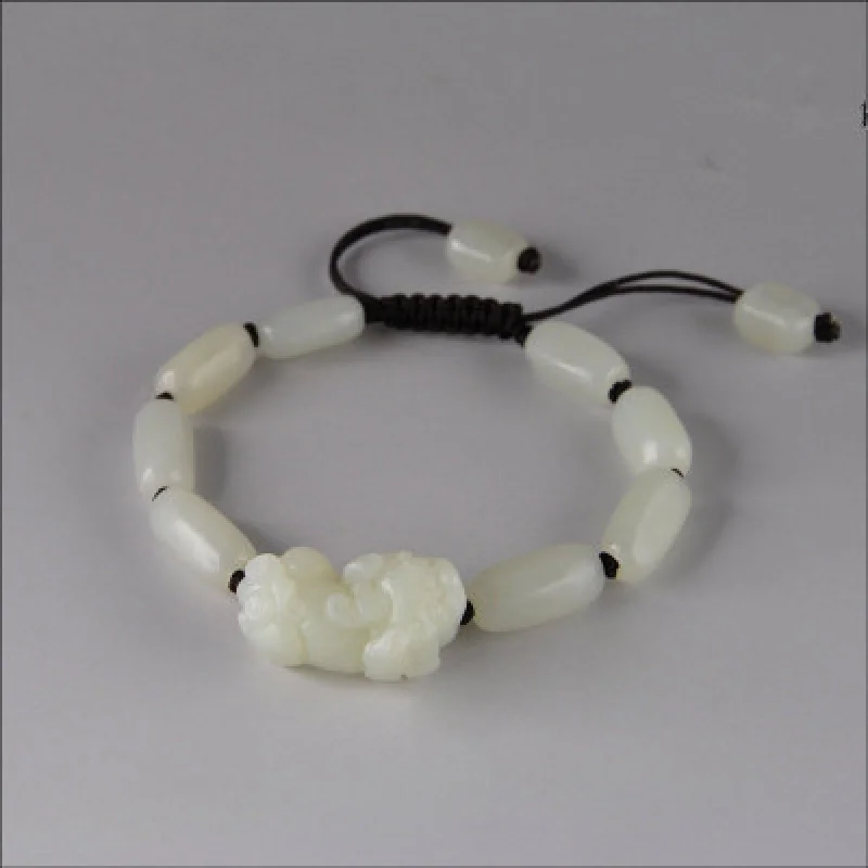 

Hetian Jade Pixiu Handmade Women's Green and White Jade Bracelet