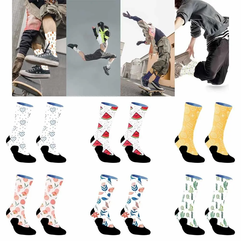 Creative polka dot background heart-shaped pattern sports cycling socks, sweat absorbing, breathable, unisex, bicycle gift