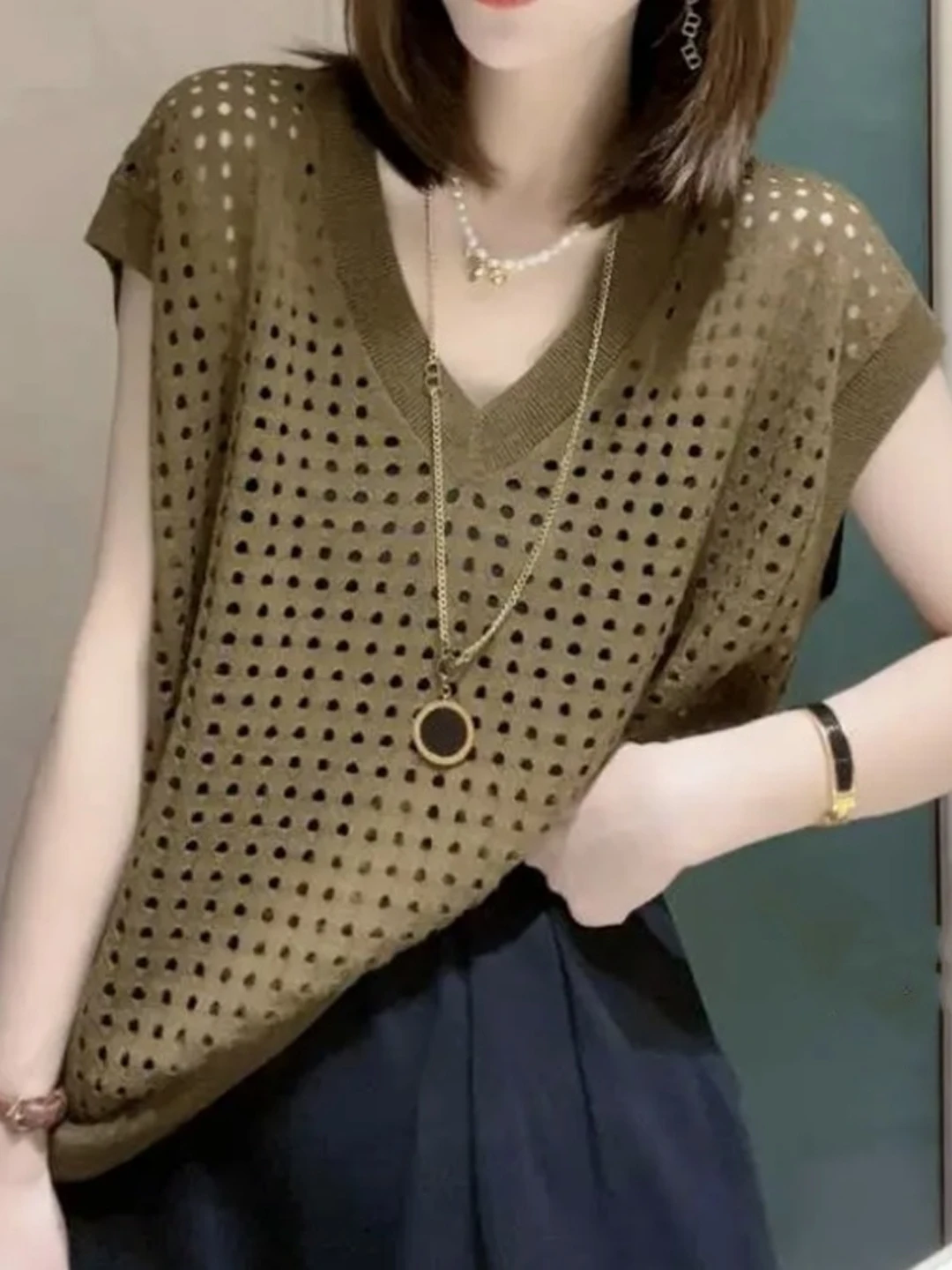 

Summer Knitted Sweater Women's Loose Slimming Hollow out Vest Trendy Casual Sle V-ne Breathable Regular Sve Length