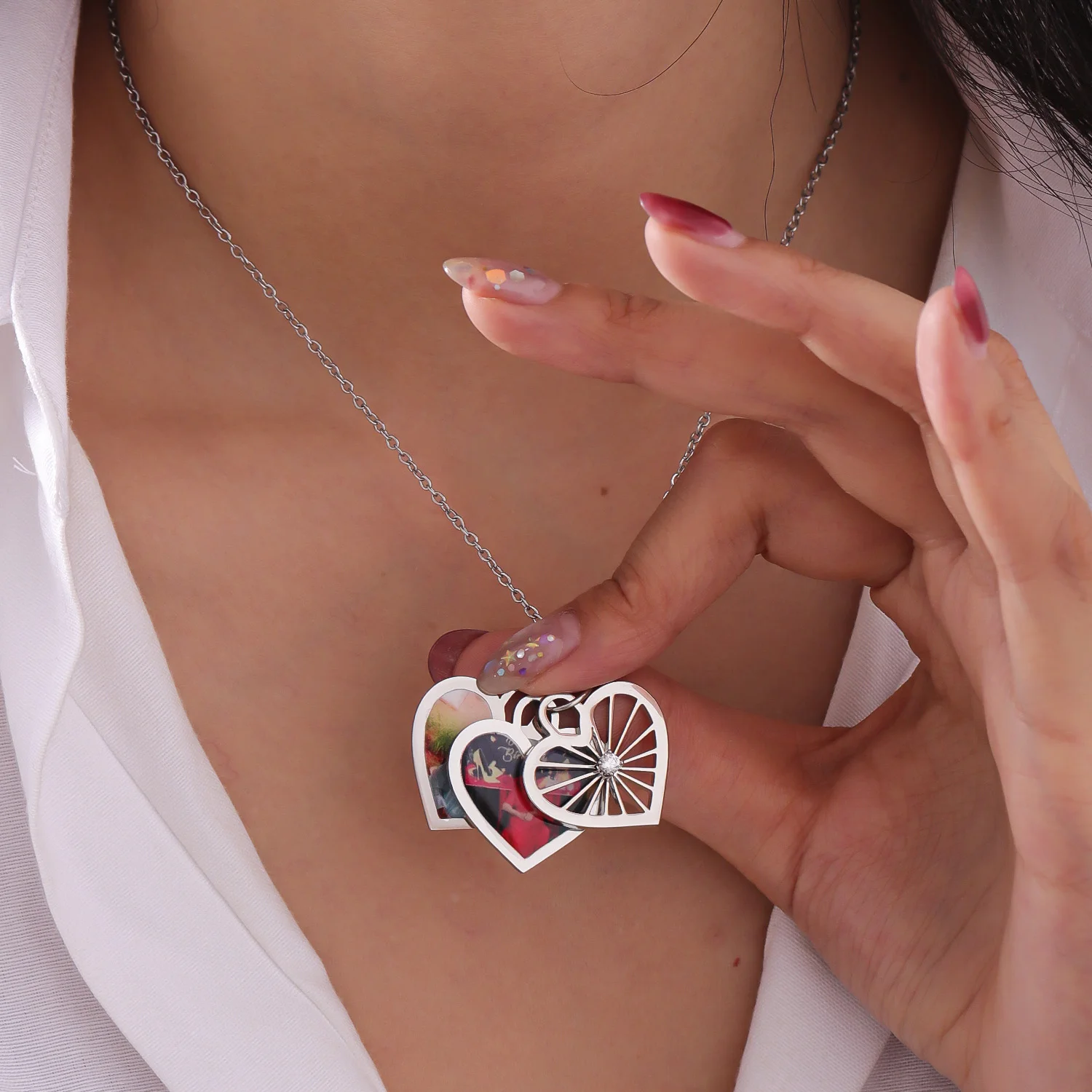

Qitian Custom Love Photo With Zircon Necklace Personalized Picture Heart Pendant Stainless Steel Crystal Jewelry Gift For Women