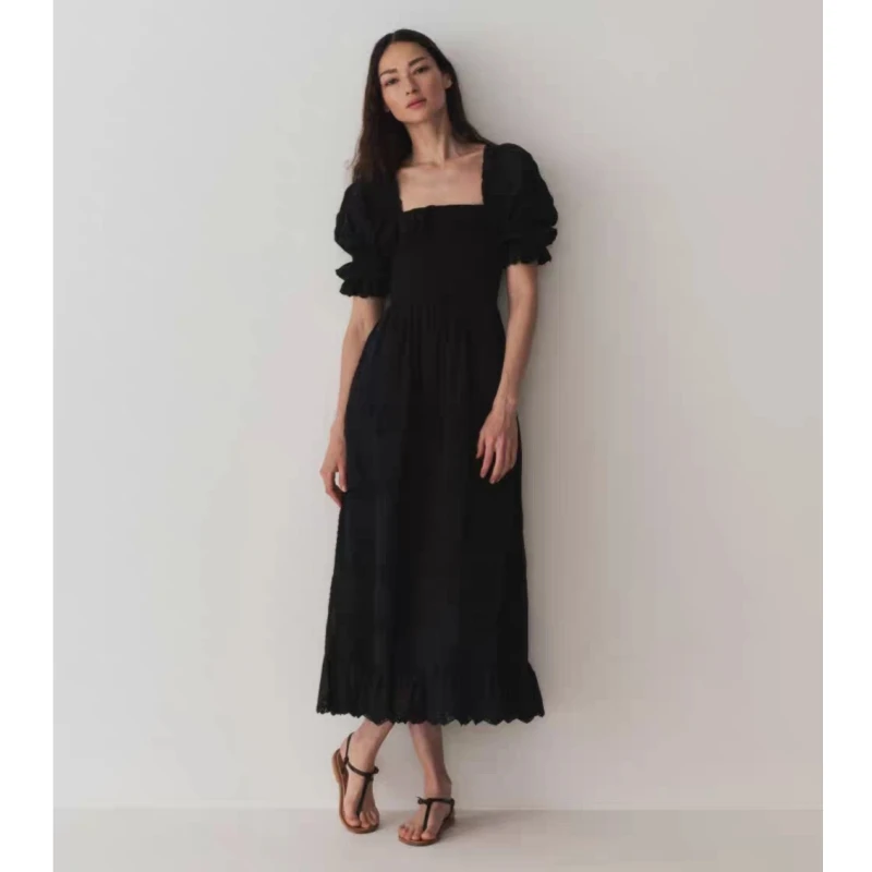 

Classic Heavy Industry Flower French Bubble Sleeve Hollow Embroidery Lotus Leaf Edge Black Medium length Dress
