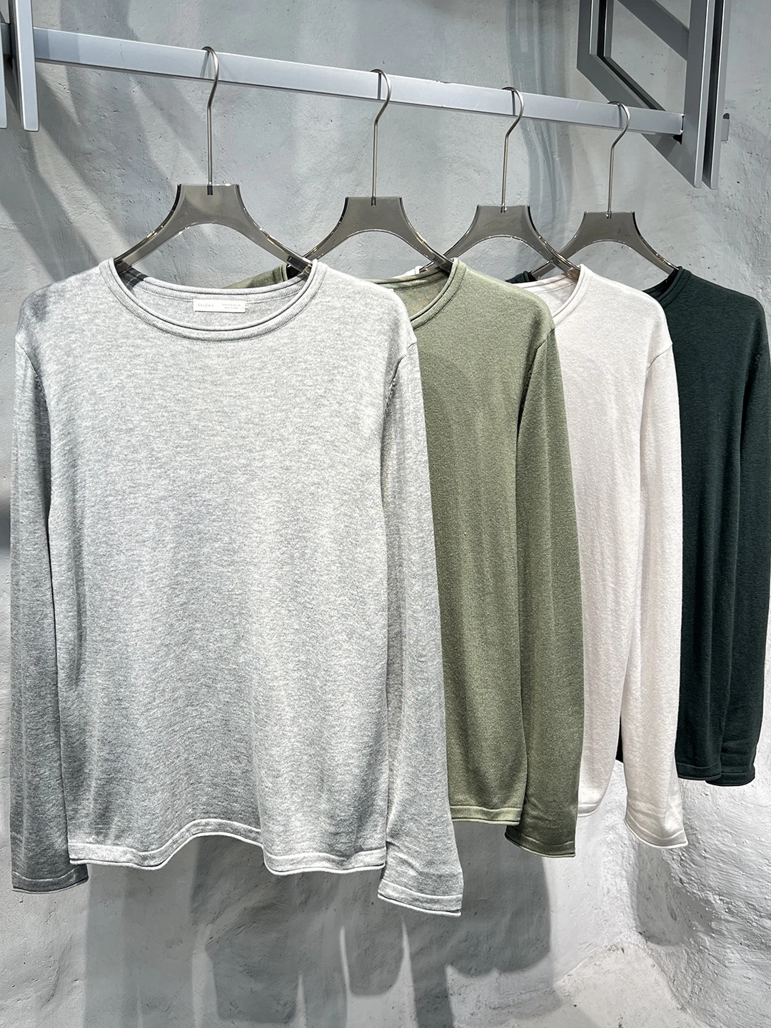 Italian Wool Blend Knitted Thin Sweater round Ne Casual Loose Fit for Men Autumn Winter Roll  Design Breathable Skin-Fr...