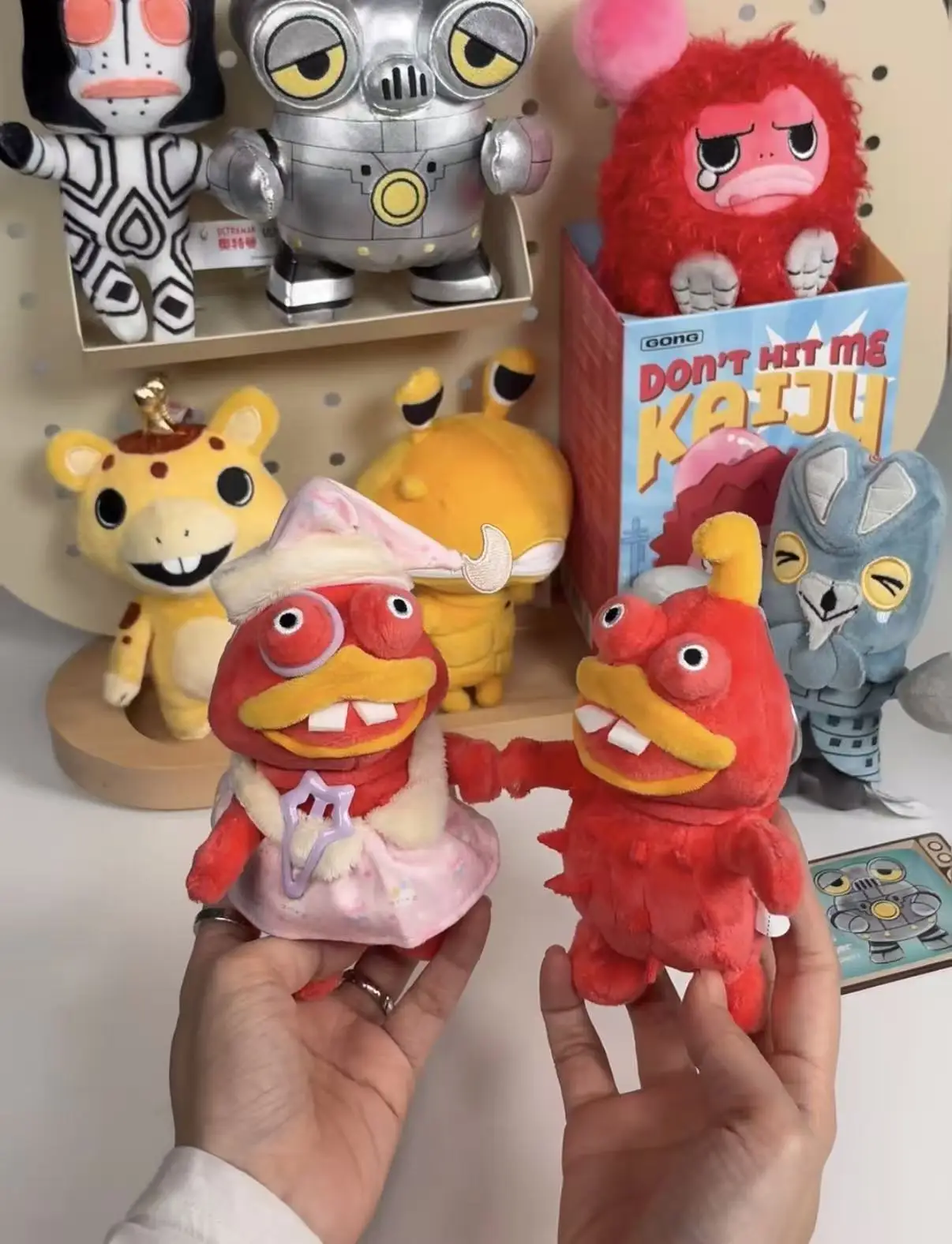 POPMART GONG ULTRA KAIJU Don'T Hit Me Series PLUSH PENDANT Blind Box Toys Guess Bag Mystery Box Doll Anime Figure Ornament