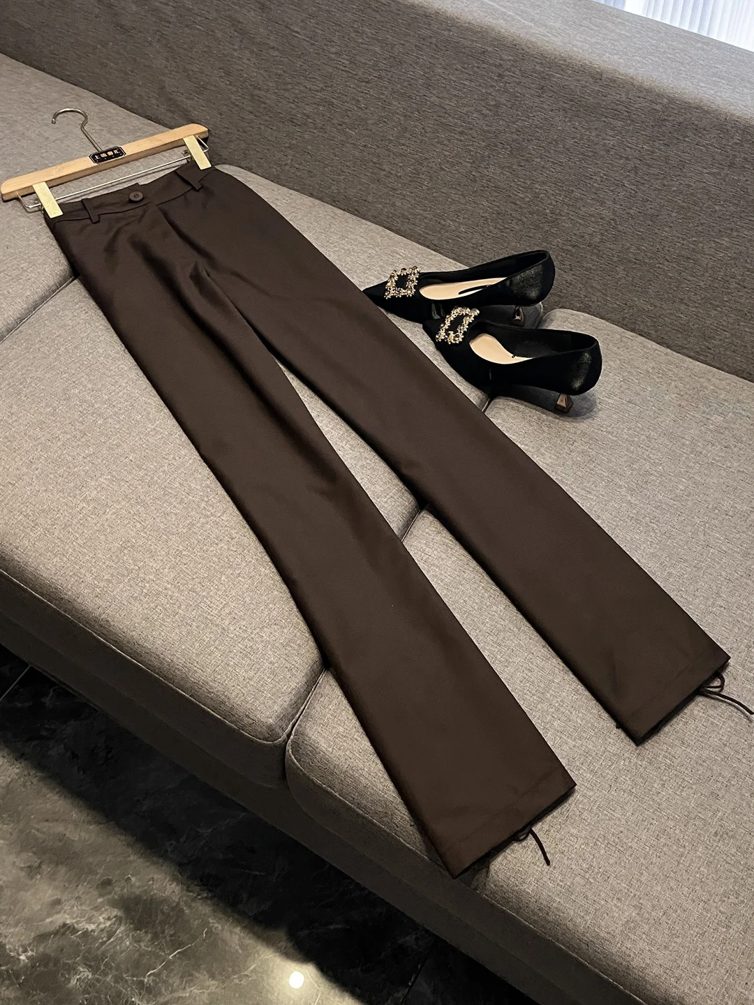 ชุดสูทขาตรงเอวสูง ดีไซน์ผูกไขว้ ผ้าโพลีเอสเตอร์ แฟชั่นผู้หญิง คอลเลคชั่นฤดูใบไม้ร่วง X262 ชุดทำงาน