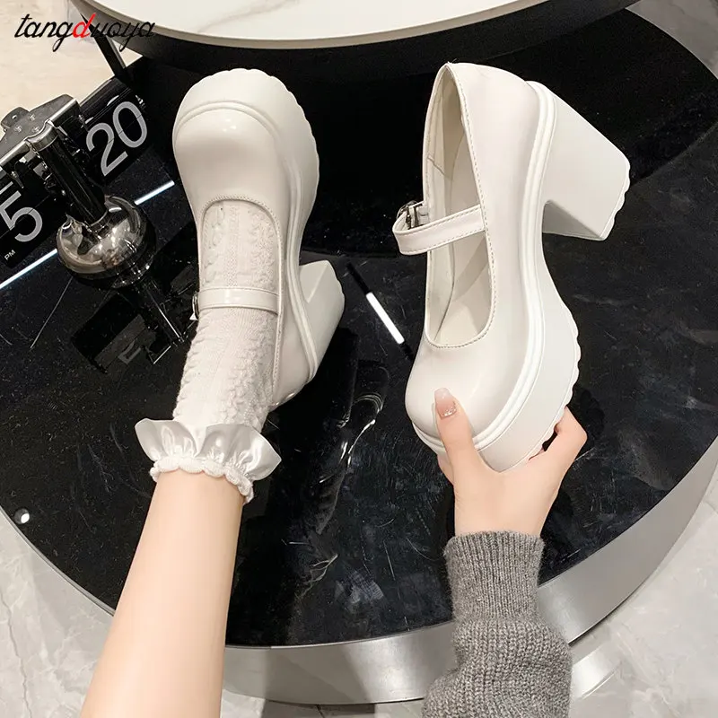 Kobiety Klasyczne Czółenka Moda Platforma Buty Na Wysokim Obcasie Chunky Heel 2024 Wiosna Moda Marry Jane Punps Buckle Strap School