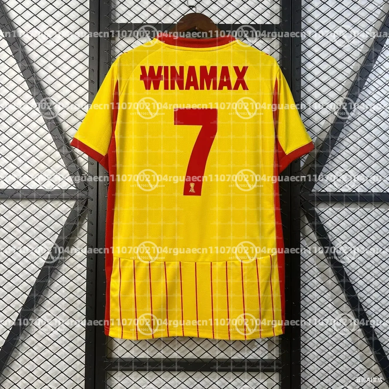 Die Neueste Thai-Version Kurzärmliges Fußballtrikot für 2025 mit Zwei Männern im Familienfreundlichen Stil