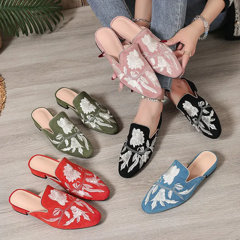 

Повседневные тапочки на плоской подошве из искусственной замши с закрытым носком и этнической вышивкой, богемные женские шлепанцы, сандалии большого размера 44, 45, туфли-лодочки