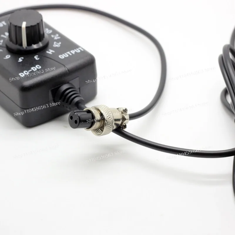DC-DC Adjustable Voltage Regulator Module 12V 12-Step Multi-Output Aviation Plug Digital Control