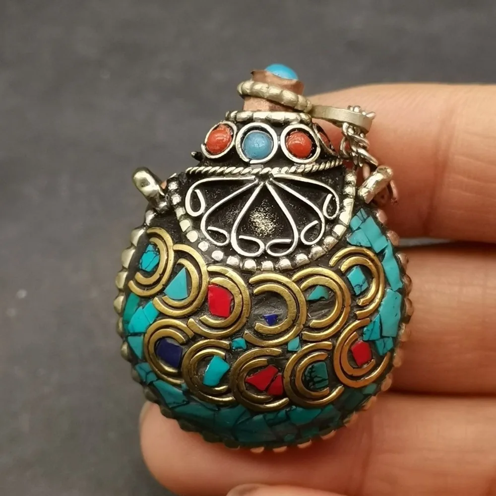 

Chinese Pure Copper Old in Tibetan Turquoise Snuff Bottle Mini Bottle Collectible Gifts