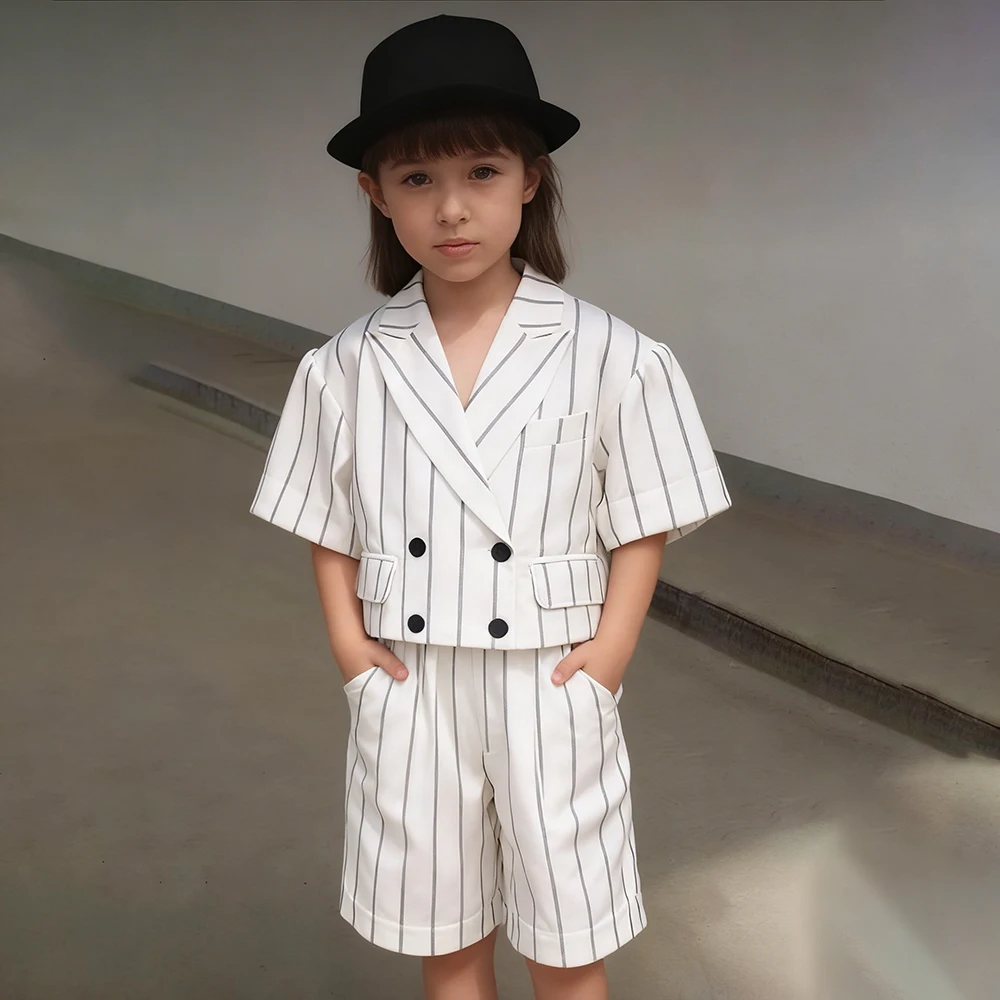 

Double Breasted Girls Suits Customzied Short Sleeve Peak Lapel Blazer With Shorts Elegant Daily 2 Piece Jacket Pants Outfits