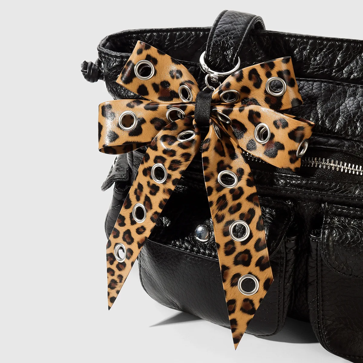 Y2K Punk Retro Bow DIY Keychain Charms, Sweet Cool Leopard Cow Print Eyelet Bag Pendant, Multi-Color Solid Bow Accessory for Bag