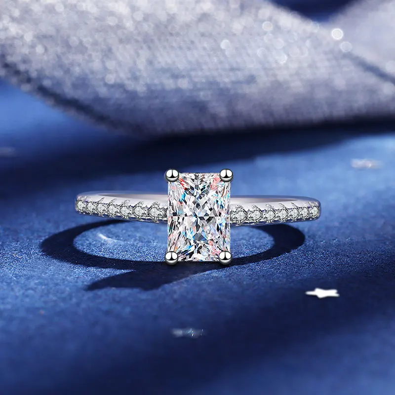 

Square Four-Prong Ring Women's 1CT Moissanite PT950 Platinum - Square ring 4-prong design, symbol of firm protection