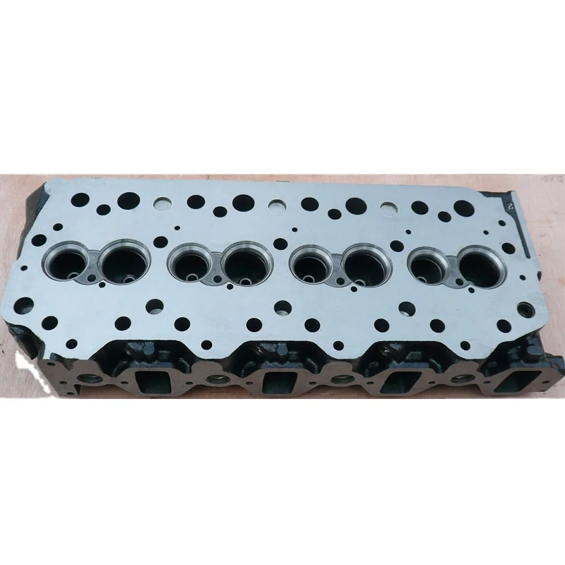 4D32 CYLINDER HEAD FOR ENGINE MITSUBISHI  4D32 ME997800 MD996449