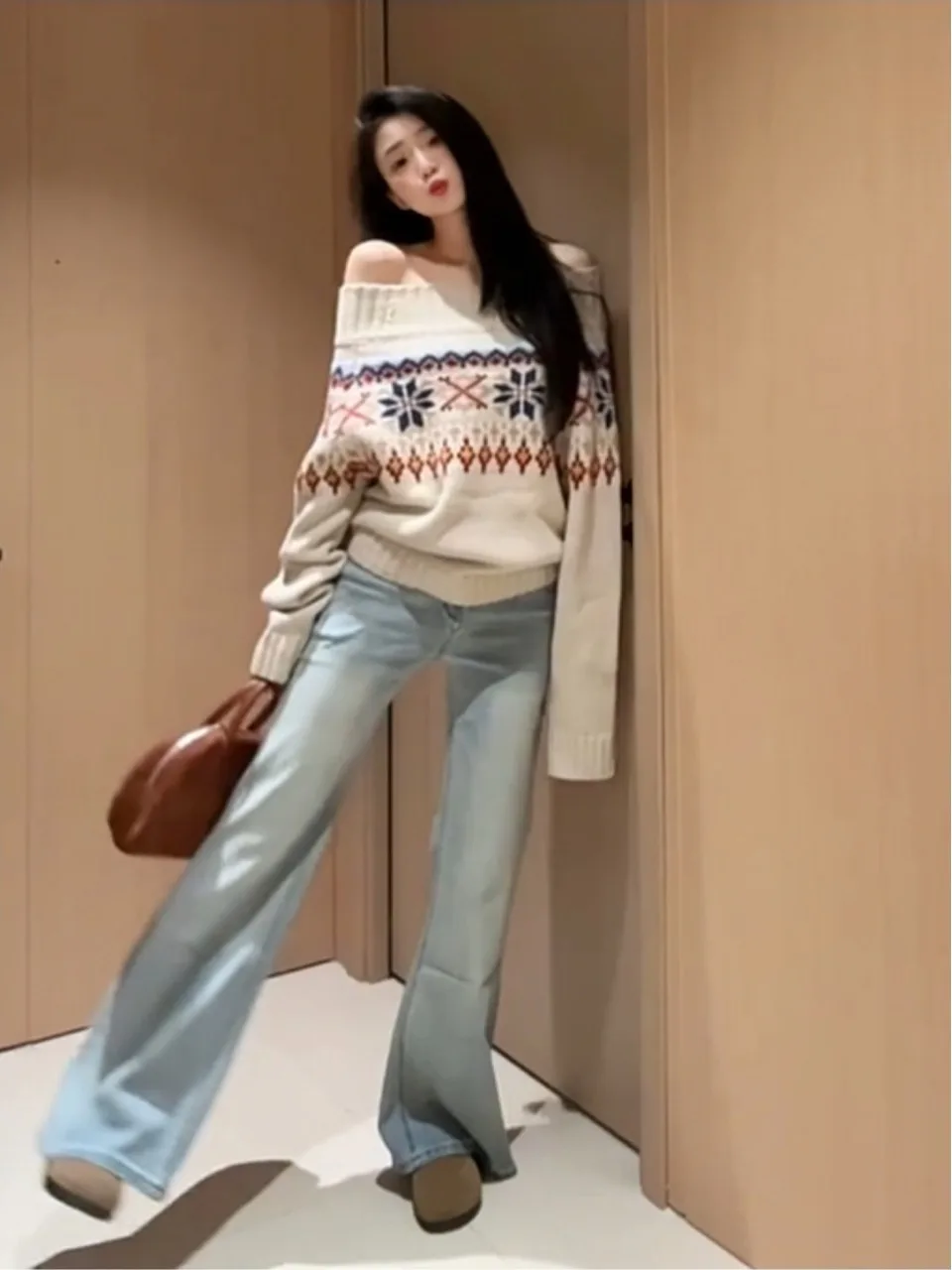 레트로 페어 아일 니트 써미 니들 가을 겨울 스웨터 루즈핏 여성 오프숄더 디자인 롱 슬리브 크루넥 탑