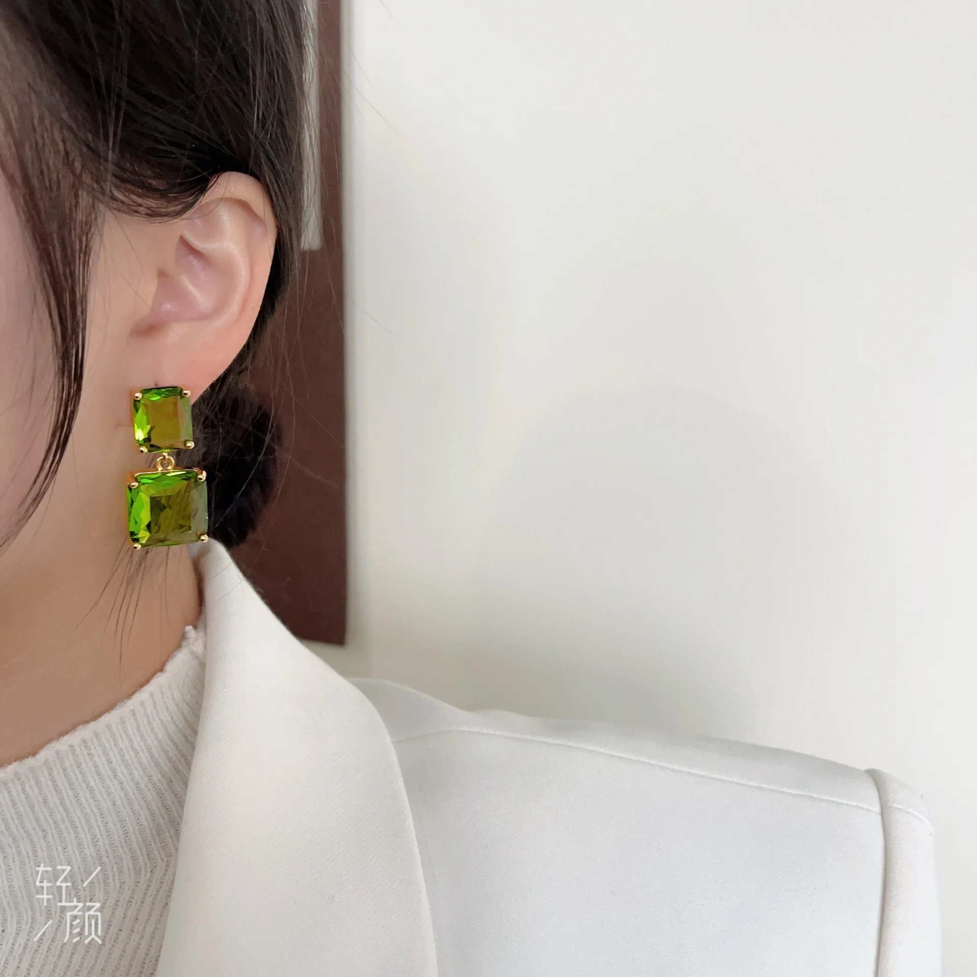 Vintage Fashion Big Square Green Crystal Drop Earrings for Women Jewelry Gift Coloured Glaze Eardrop Bride Party Accessories INS