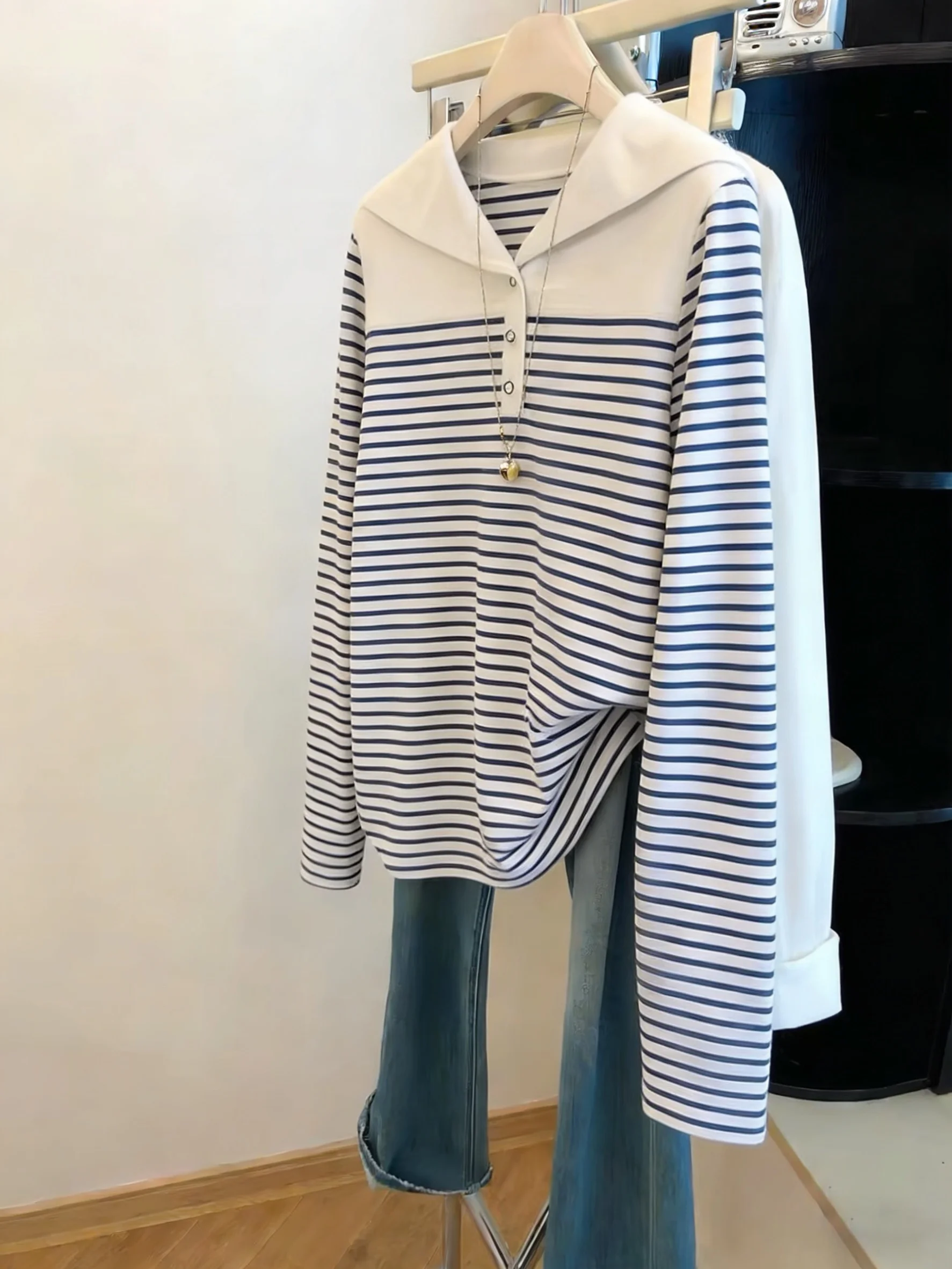 Camiseta Retro Japonesa con Cuello Marinero a Rayas de Manga Larga para Mujer, Top Holgado y Versátil de Moda para Primavera y Otoño, Estilo Casual y Moderno