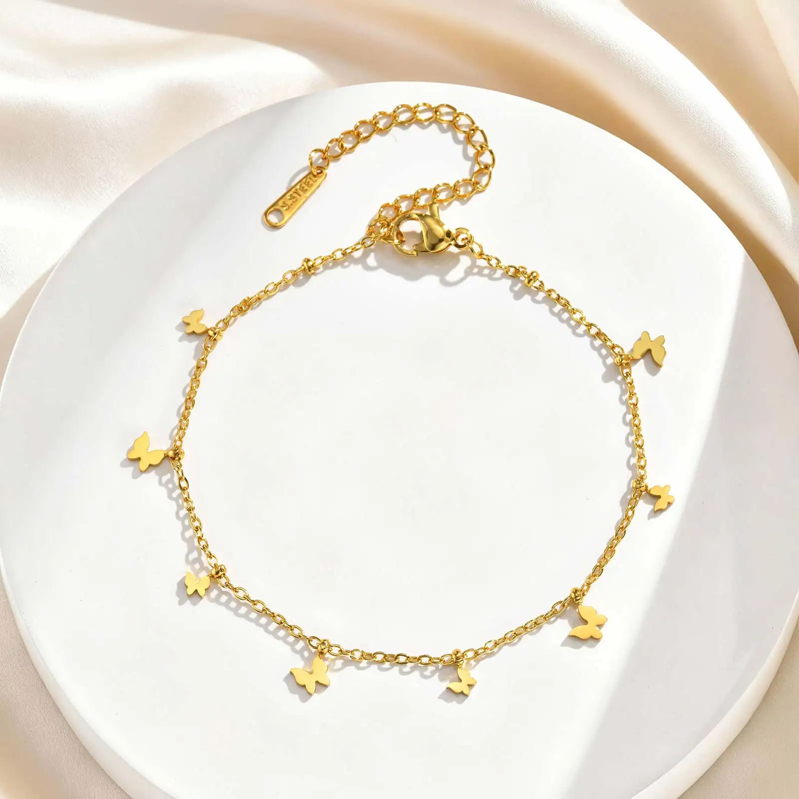 

Exquisite Butterfly Chain Bracelet for Women Gold Plated Stainless Steel Link Chain Bracelets Fashion Party Jewelry Gift