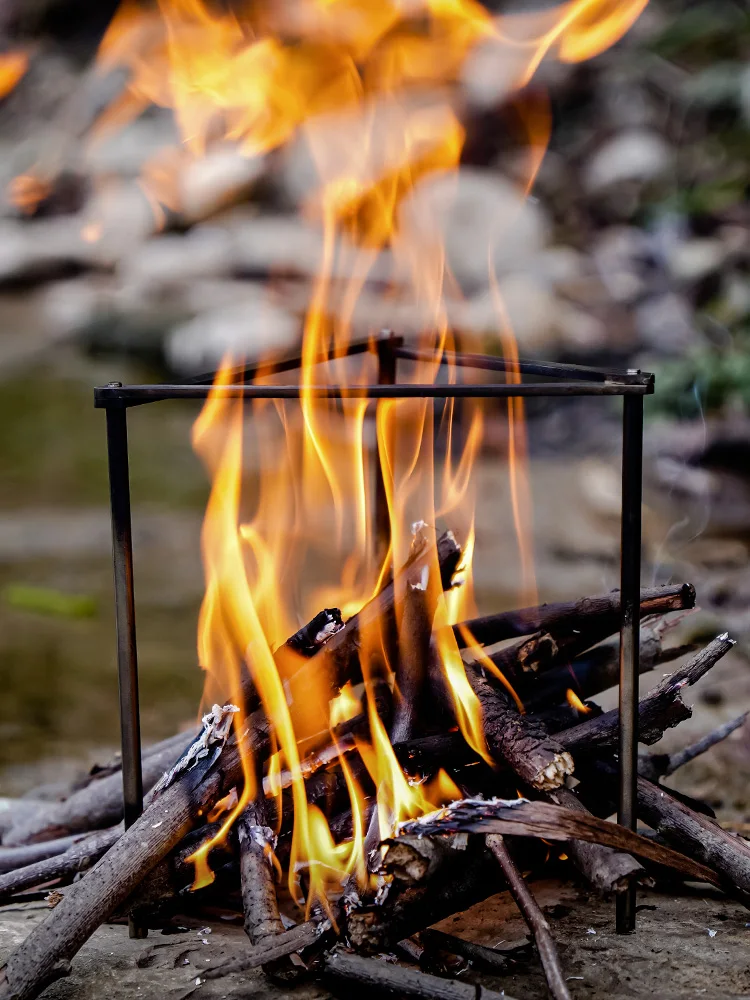 Bushcraft Outdoor Camping BC Tools Bonfire Barbecue Triangle Bracket Support Cookout Pot Pan Rack Portable Wood Stove Equipment