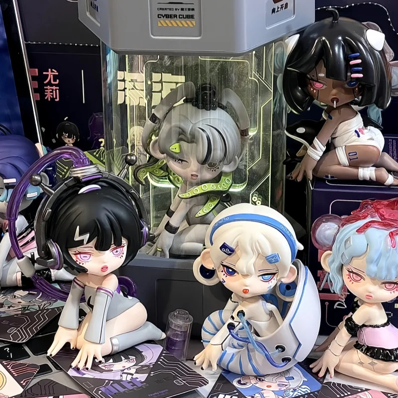 

Blind Box New Genuine Ulee The Deep Sea Series Kawaii Collectible Model Interior Decoration Mystery Box Surprise Girl Gift Toys
