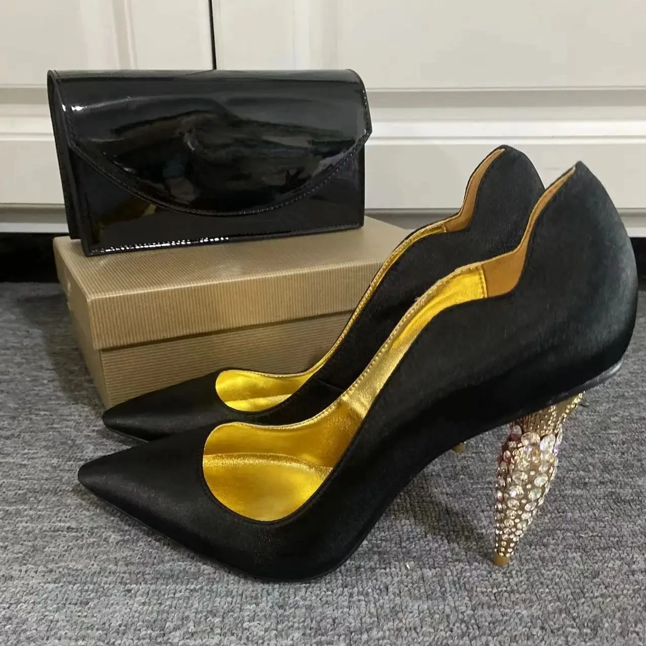 Hemegot Rhinestones High Spike Heels Black Cloth Women Pumps Shoes Bag Set Custom Red Sole Gold Lining Shoes Female Mature Lady