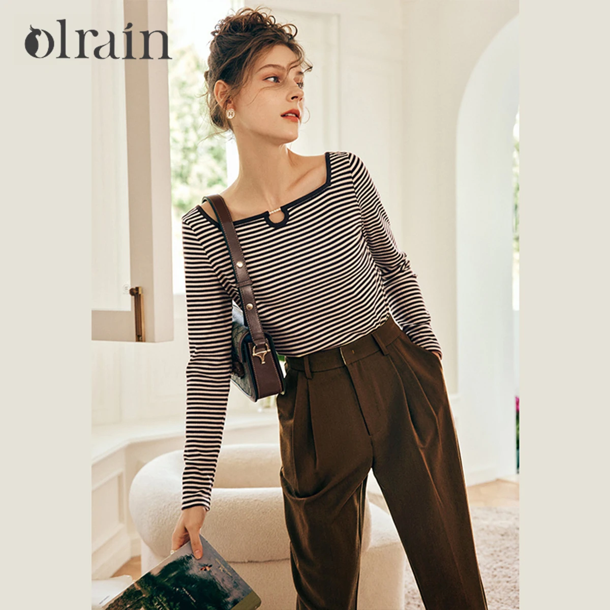 

OLrain French Striped Long-sleeved T-shirt Women's Autumn 2025 New Slim-fitt Square Collar Tees Fashion Commute Tops O22QT63283